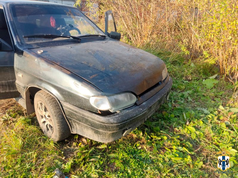 В Мошковском районе полицейские раскрыли угон автомобиля